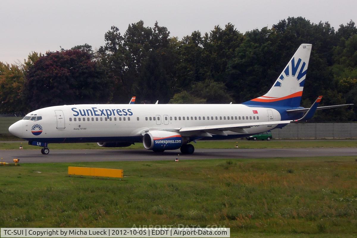 TC-SUI, 2003 Boeing 737-8CX C/N 32367, At Tegel