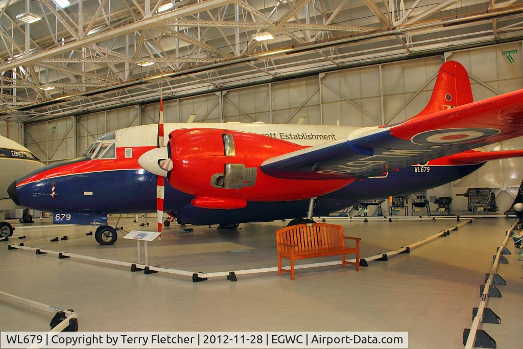 WL679, 1953 Vickers Varsity T.1 C/N Not found WL679, Vickers Varsity T.1,