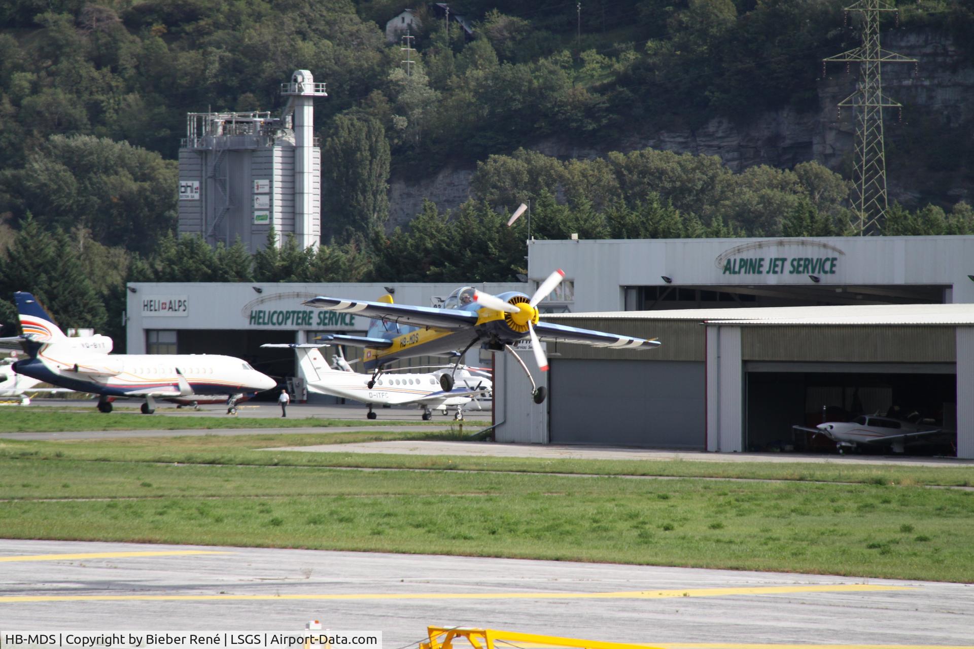 HB-MDS, 1991 Yakovlev Yak-55M C/N 910104, Landing in Sion