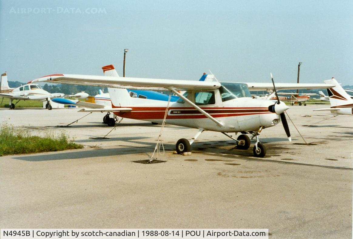 N4945B, 1979 Cessna 152 C/N 15283718, 1979 Cessna 152, N4945B, at Dutchess County Airport, Poughkeepsie, NY 