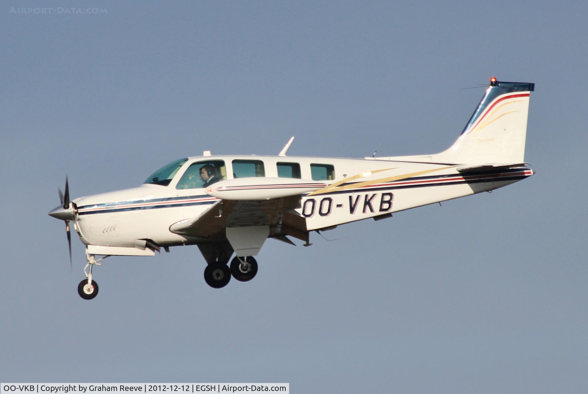 OO-VKB, 1977 Beech A36 Bonanza 36 C/N E-994, Coming into land.