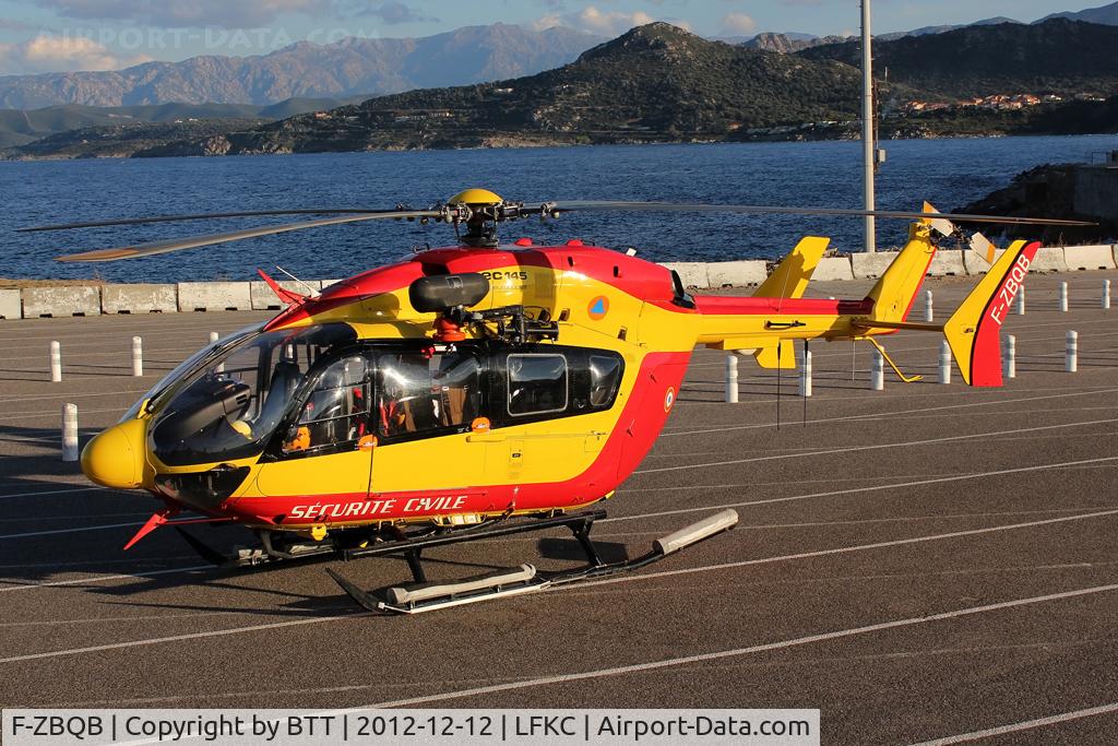 F-ZBQB, 2004 Eurocopter-Kawasaki EC-145 (BK-117C-2) C/N 9058, Landing on the embarkment parking of Ile-Rousse after a training with firemen rescue divers