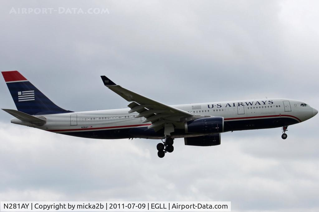 N281AY, 2009 Airbus A330-243 C/N 1041, Landing
