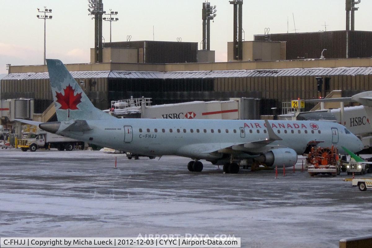 C-FHJJ, 2006 Embraer 190AR (ERJ-190-100IGW) C/N 19000041, At Calgary