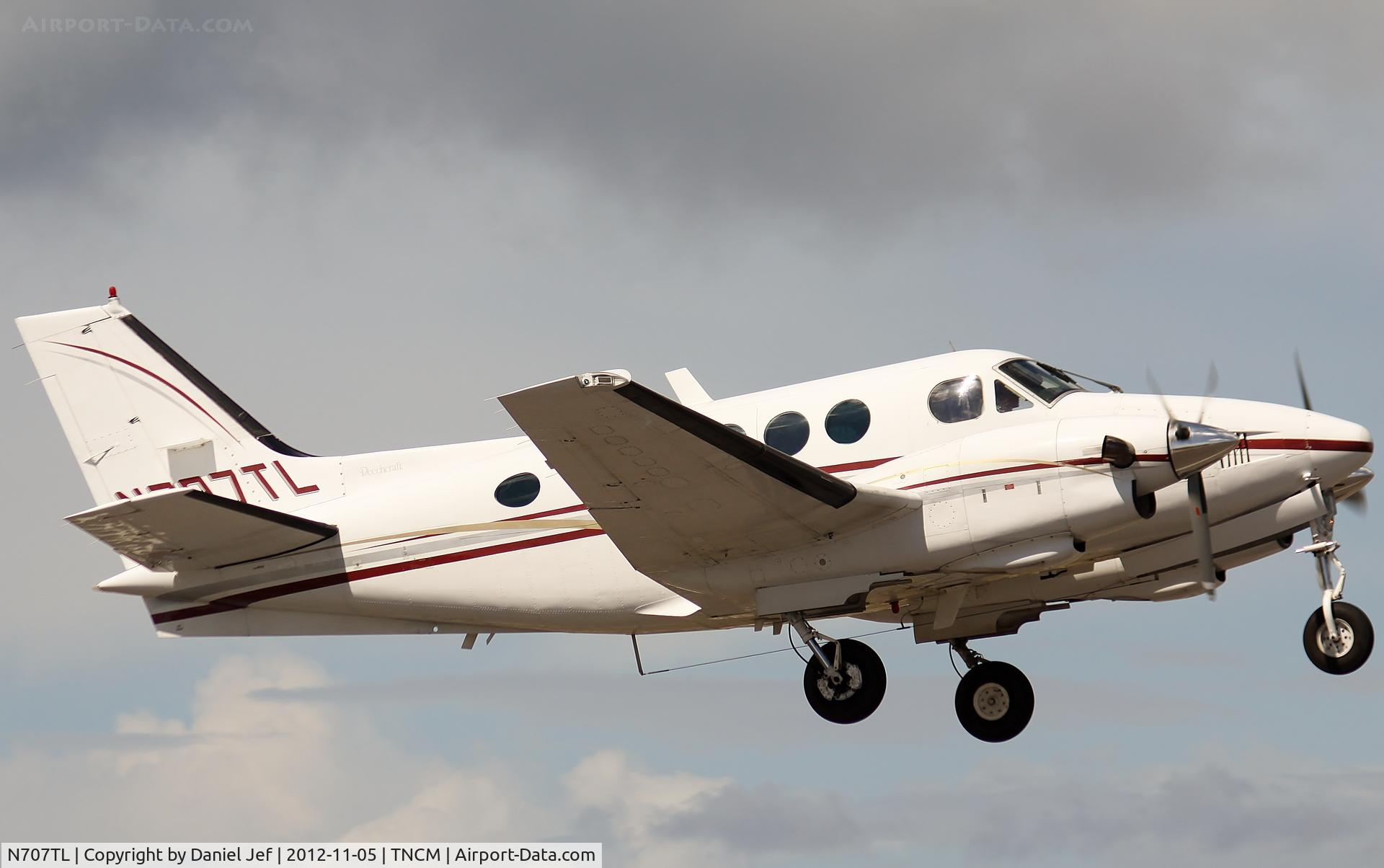 N707TL, 1976 Beech E-90 King Air C/N LW-173, N707TL