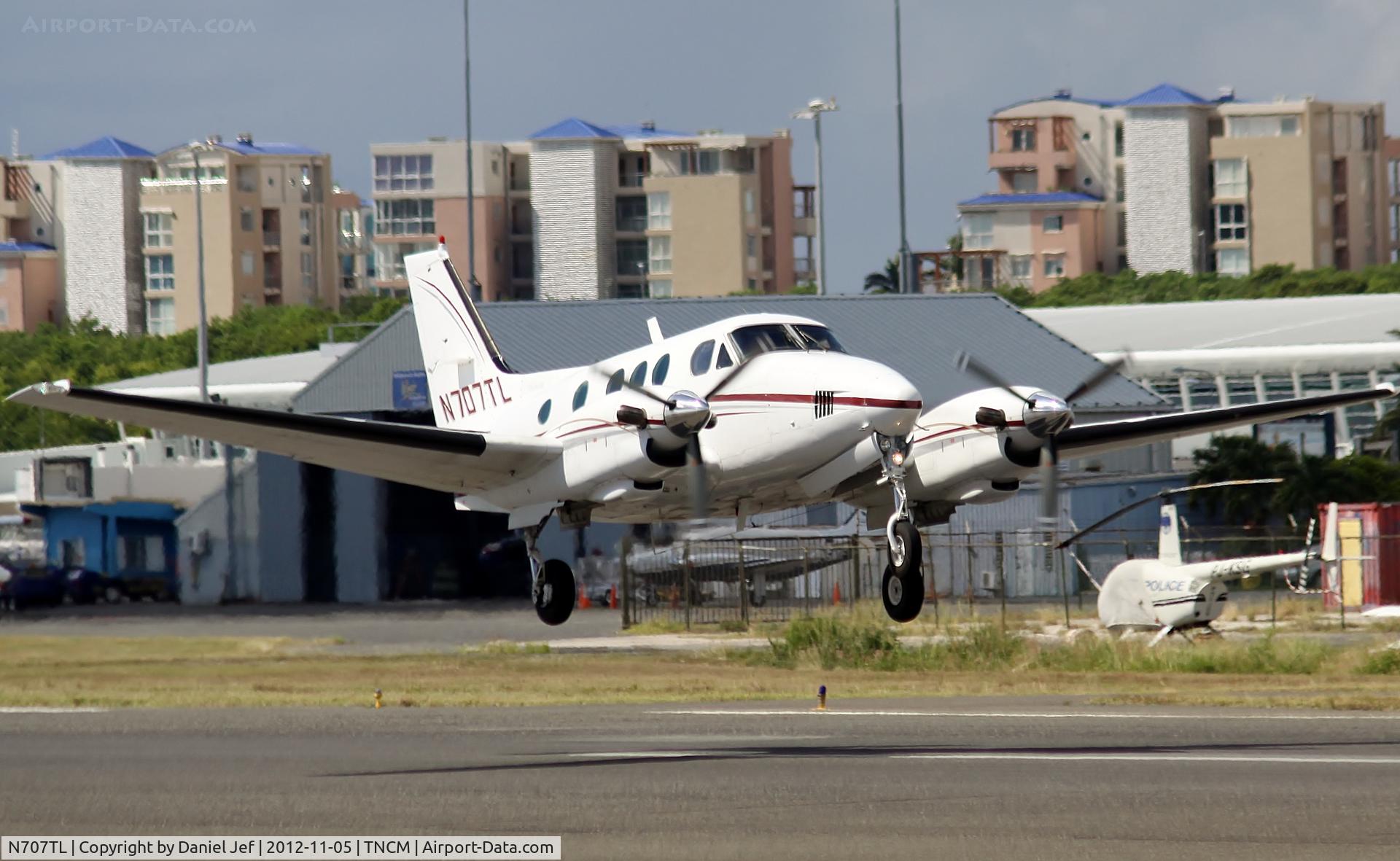 N707TL, 1976 Beech E-90 King Air C/N LW-173, N707TL