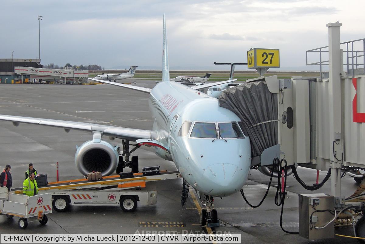 C-FMZW, 2007 Embraer 190AR (ERJ-190-100IGW) C/N 19000124, At Vancouver