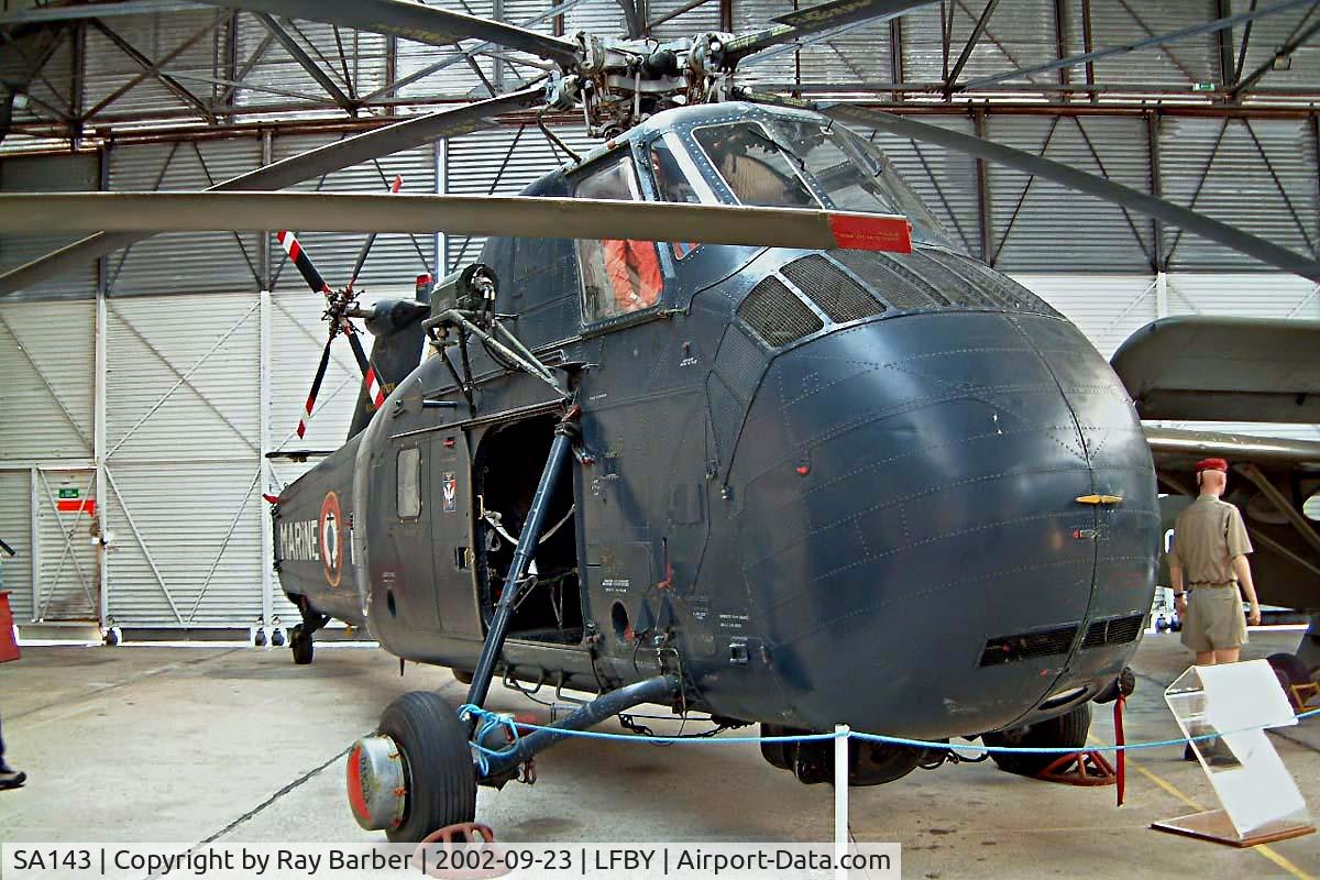 SA143, Sikorsky HSS-1 Seabat C/N SA143, Sud Aviation HSS-1 Seabat [SA143] Dax~F 23/09/2002.