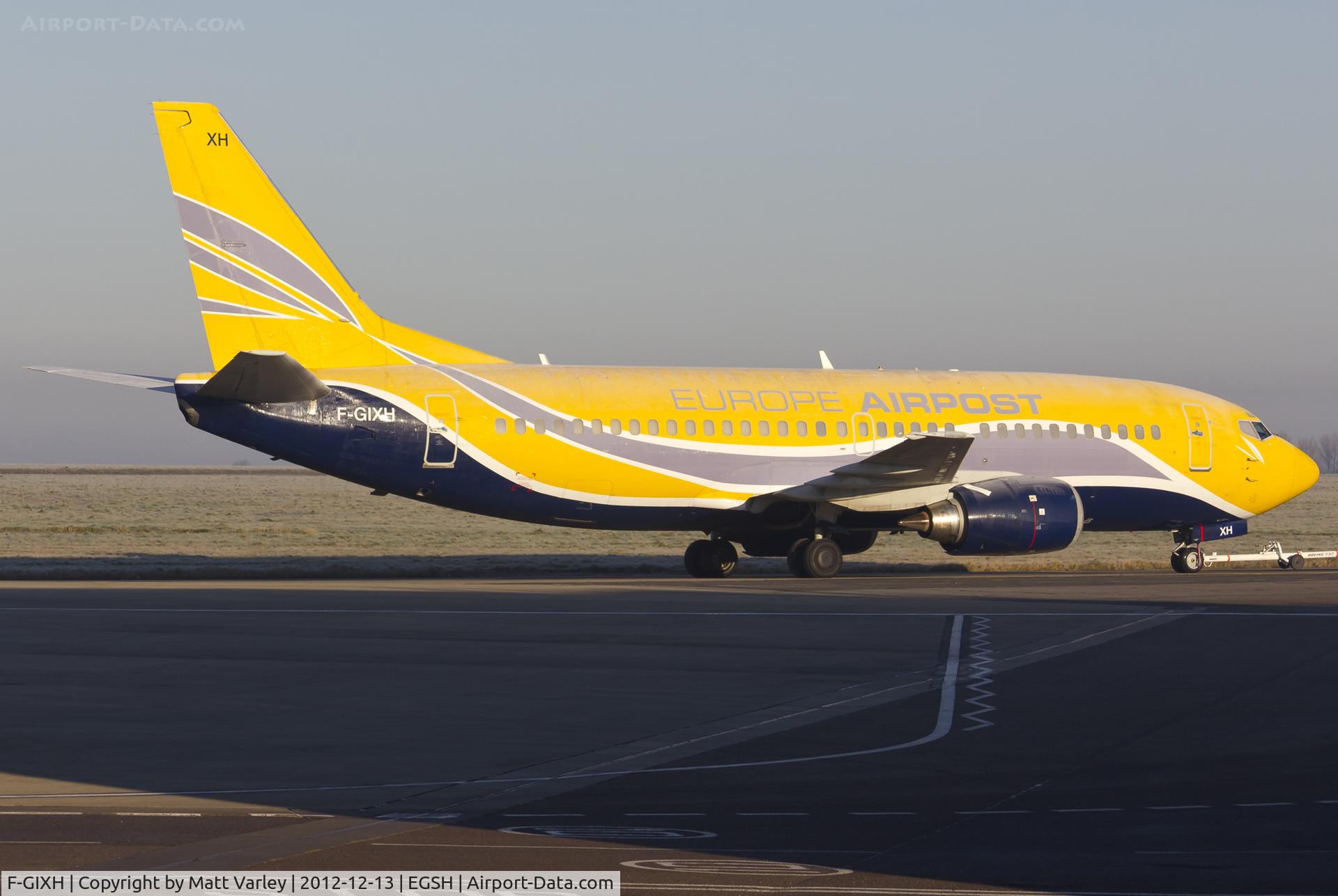 F-GIXH, 1987 Boeing 737-353 C/N 23788, Being pulled to the Air Livery hangar.