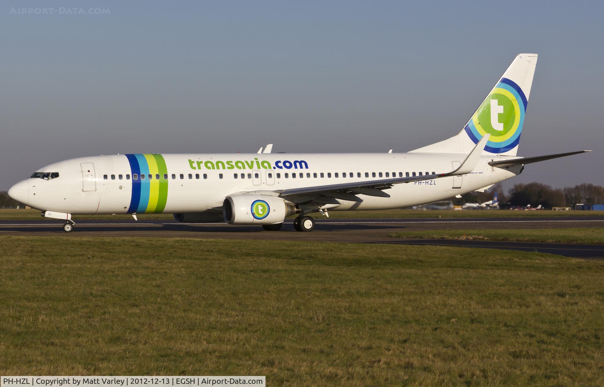 PH-HZL, 2001 Boeing 737-8K2 C/N 30391, About to depart NWI on an Air test.