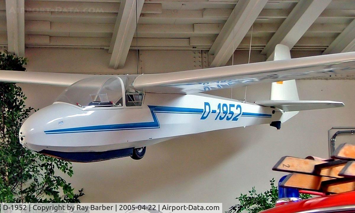 D-1952, Schleicher Ka-7 Rhonadler C/N 7110, Schleicher Ka.7 [7110] Speyer~D 22/04/2005. Displayed here and became D-2952 and has since departed from the museum.