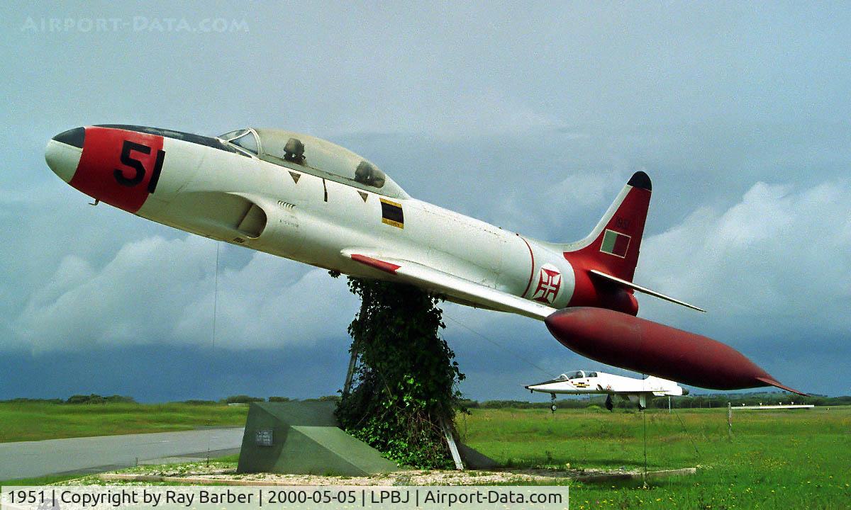 1951, Canadair T-33AN Silver Star 3 C/N T33-045, Canadair T-33AN Silver Star Mk.3 [T33-045] Beja~CS 05/05/2000