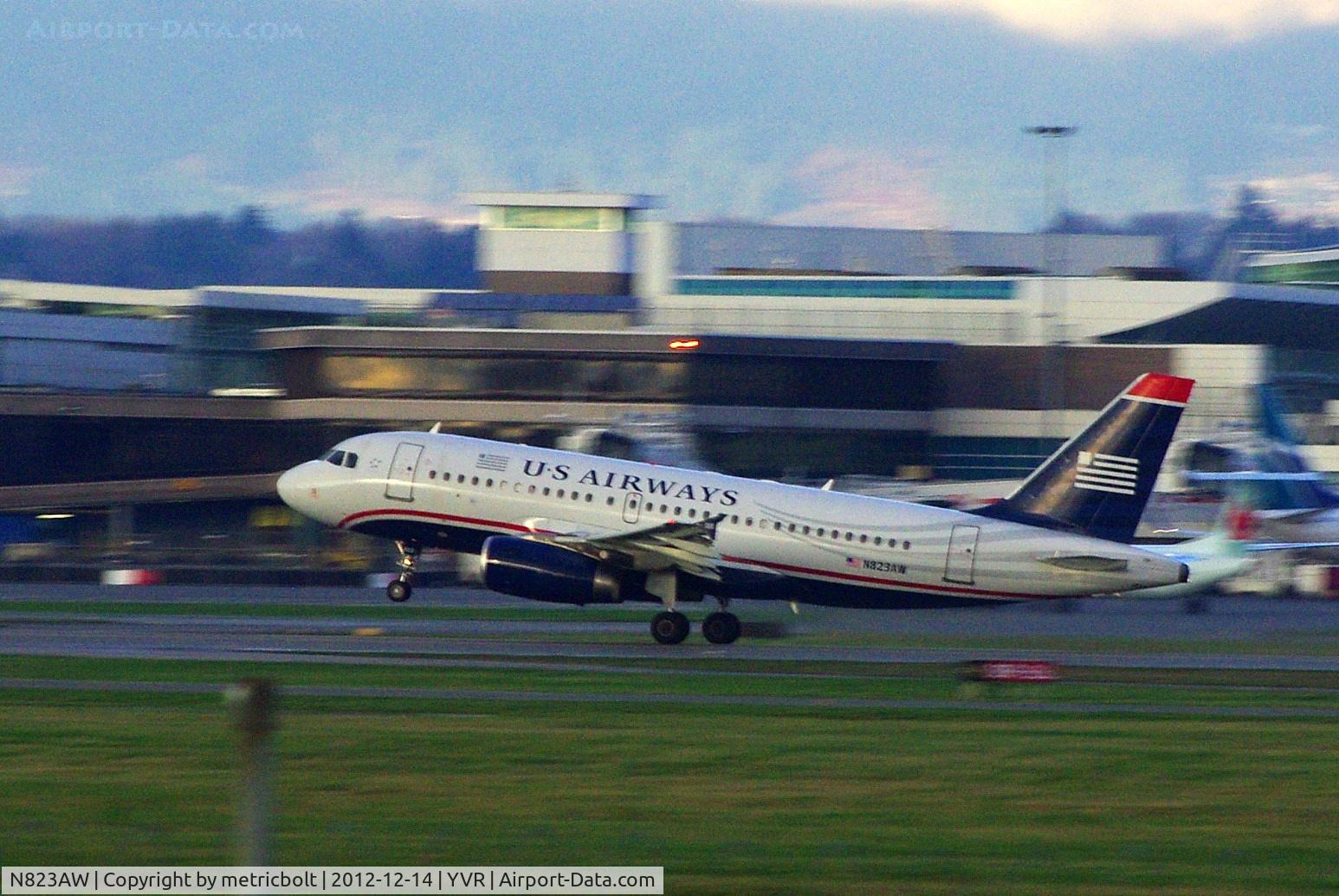 N823AW, 2001 Airbus A319-132 C/N 1463, Departure from Vancouver