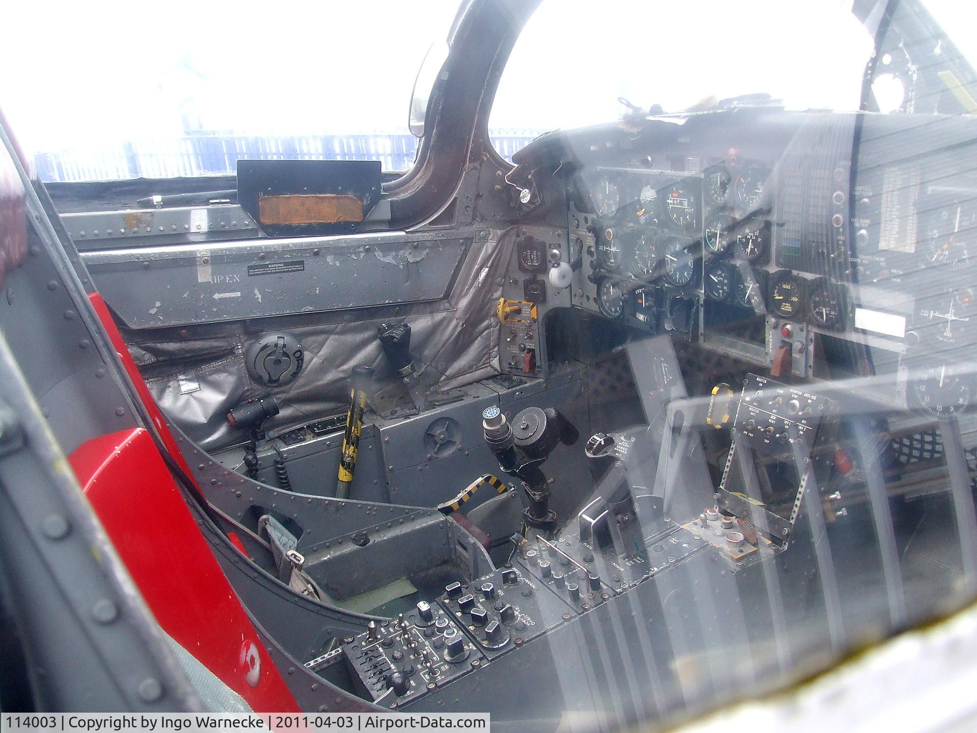 114003, 1970 Canadair CT-114 Tutor C/N 1003, Canadair CT-114 Tutor at the Canadian Museum of Flight, Langley BC  #c