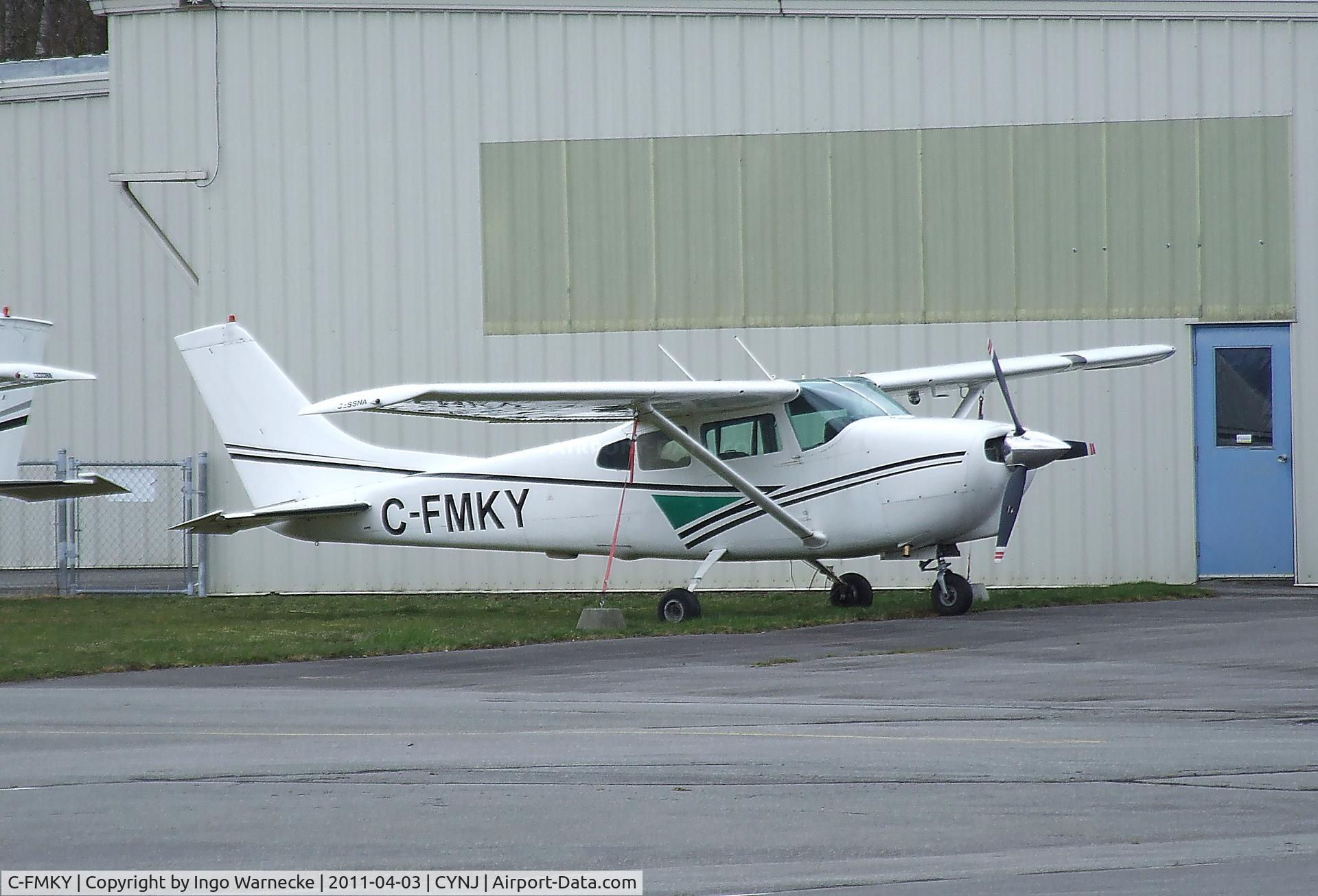 C-FMKY, 1960 Cessna 210A C/N 21057626, Cessna 210A at Langley Regional Airport, Langley BC