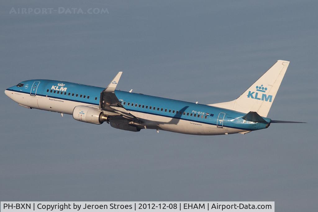 PH-BXN, 2000 Boeing 737-8K2 C/N 30356, winter in Holland