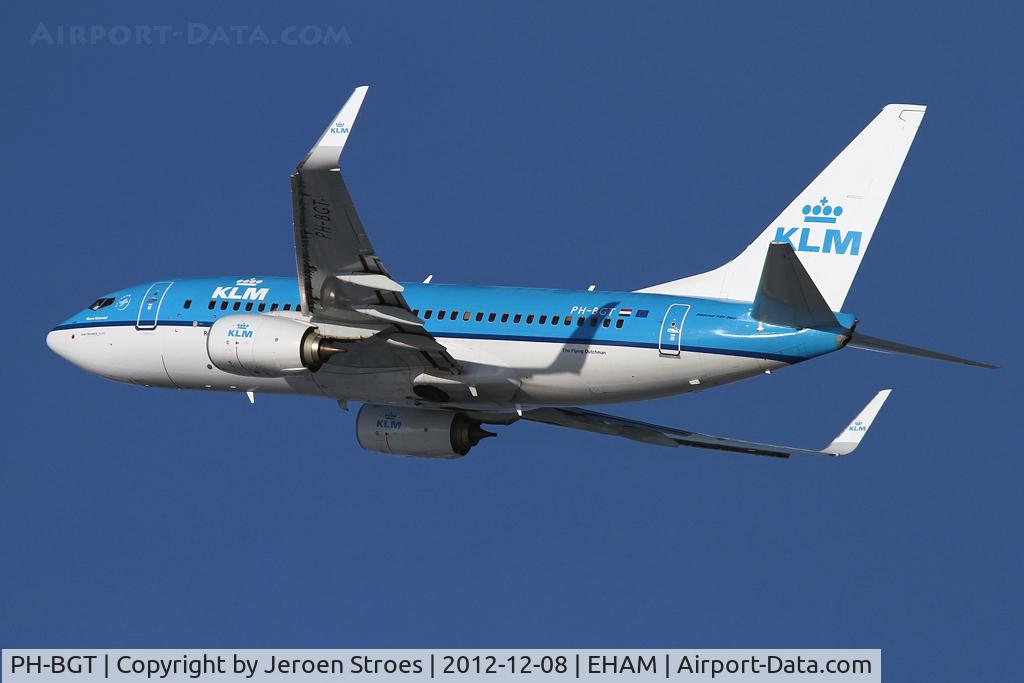PH-BGT, 2011 Boeing 737-7K2 C/N 38634, winter in Holland