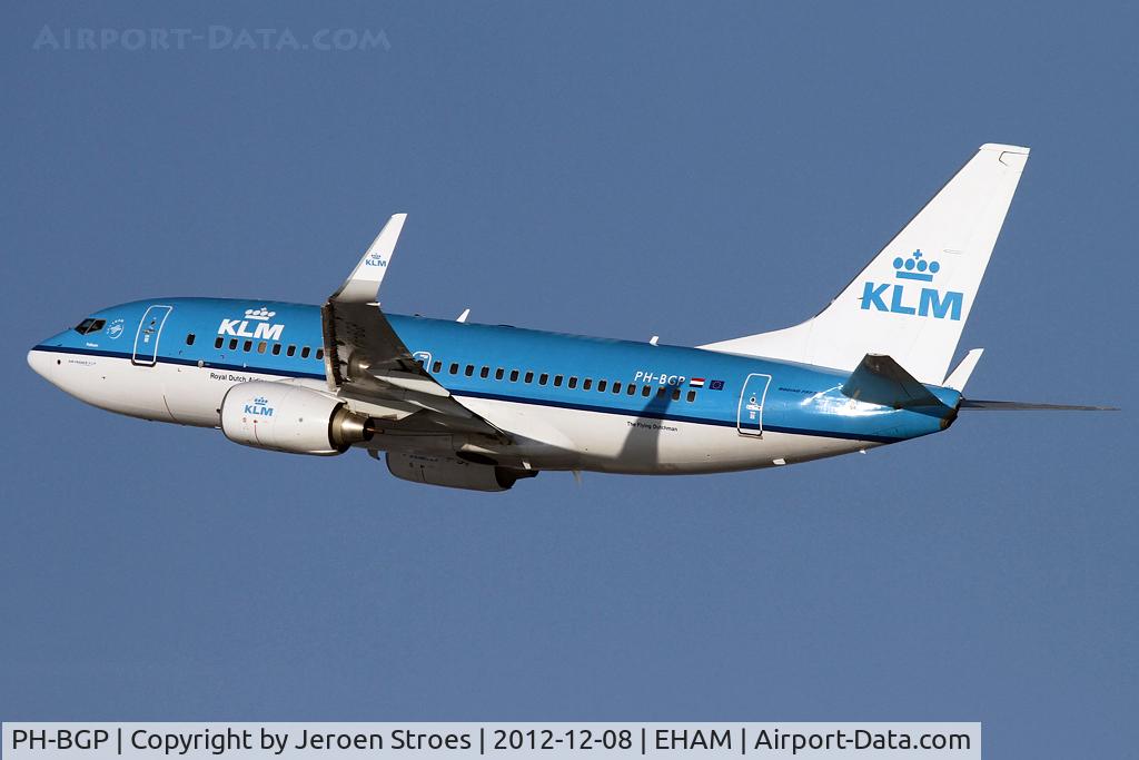 PH-BGP, 2011 Boeing 737-7K2 C/N 38127, winter in Holland