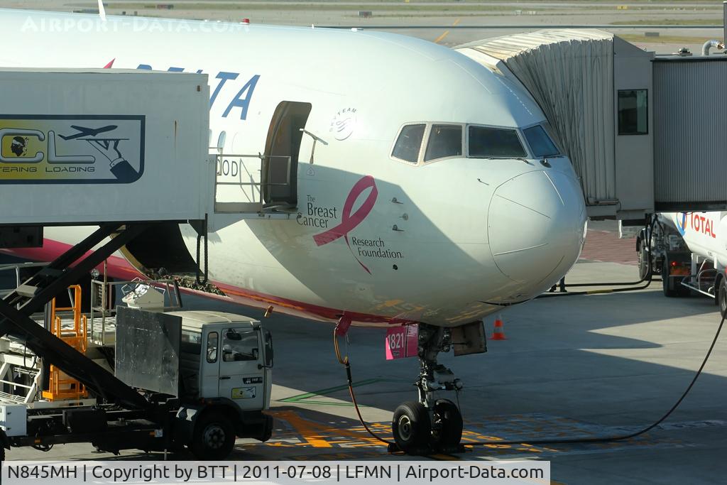 N845MH, 2002 Boeing 767-432/ER C/N 29719, Special marking