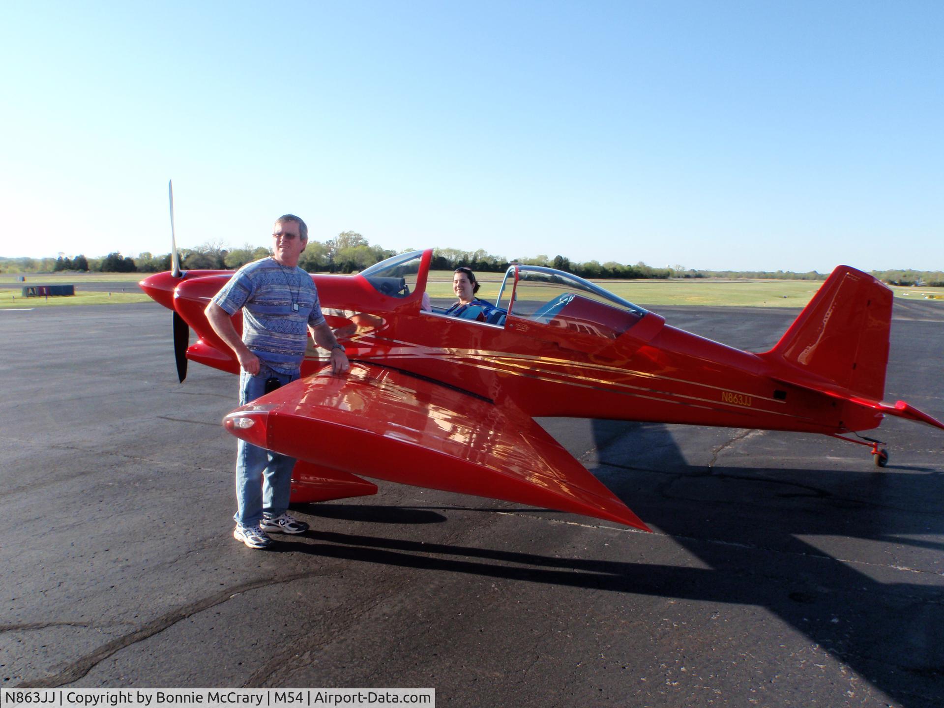 N863JJ, Vans RV-6 C/N 22411, Fueling At M54 Lebanon, TN