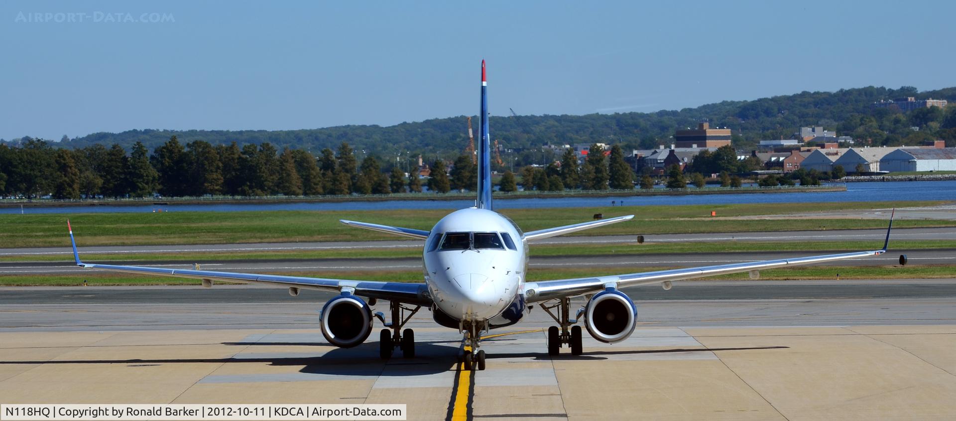 N118HQ, 2007 Embraer 175LR (ERJ-170-200LR) C/N 17000189, Taxi DCA