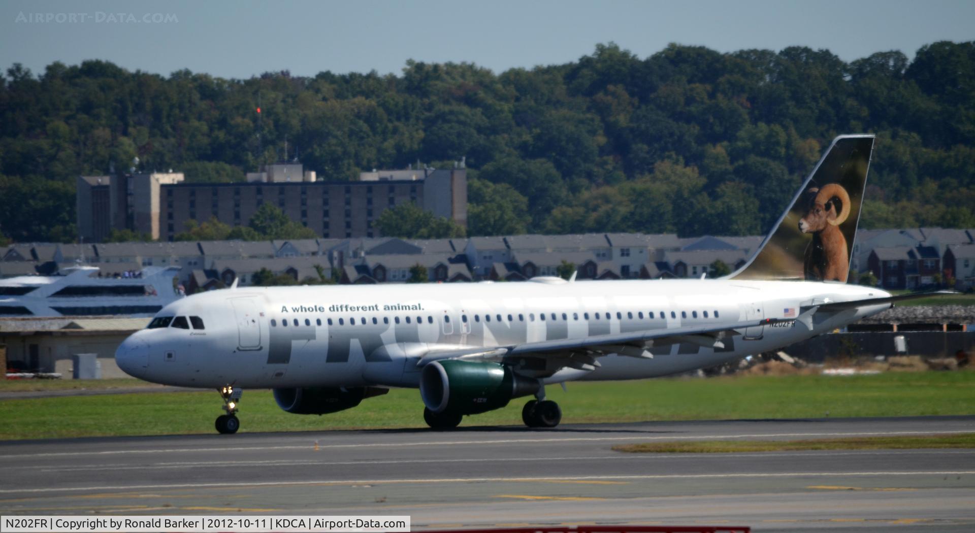 N202FR, 2008 Airbus A320-214 C/N 3431, Takeoff DCA
