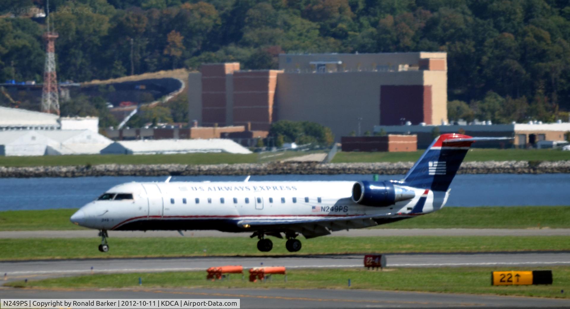 N249PS, 2004 Bombardier CRJ-200ER (CL-600-2B19) C/N 7926, Landing DCA