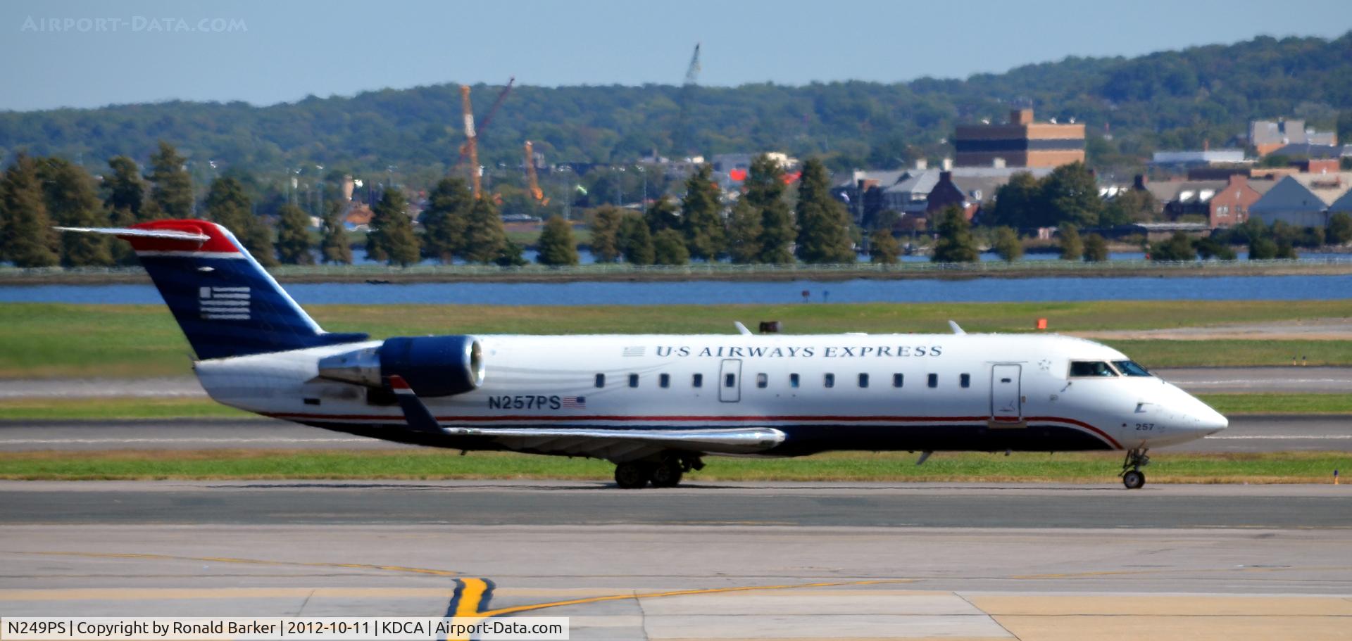 N249PS, 2004 Bombardier CRJ-200ER (CL-600-2B19) C/N 7926, Taxi DCA