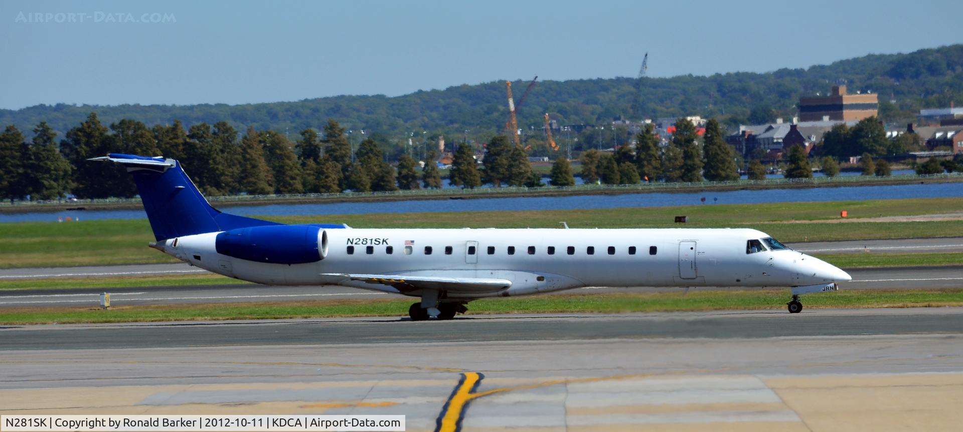 N281SK, 2001 Embraer ERJ-145LR (EMB-145LR) C/N 145391, Taxi DCA