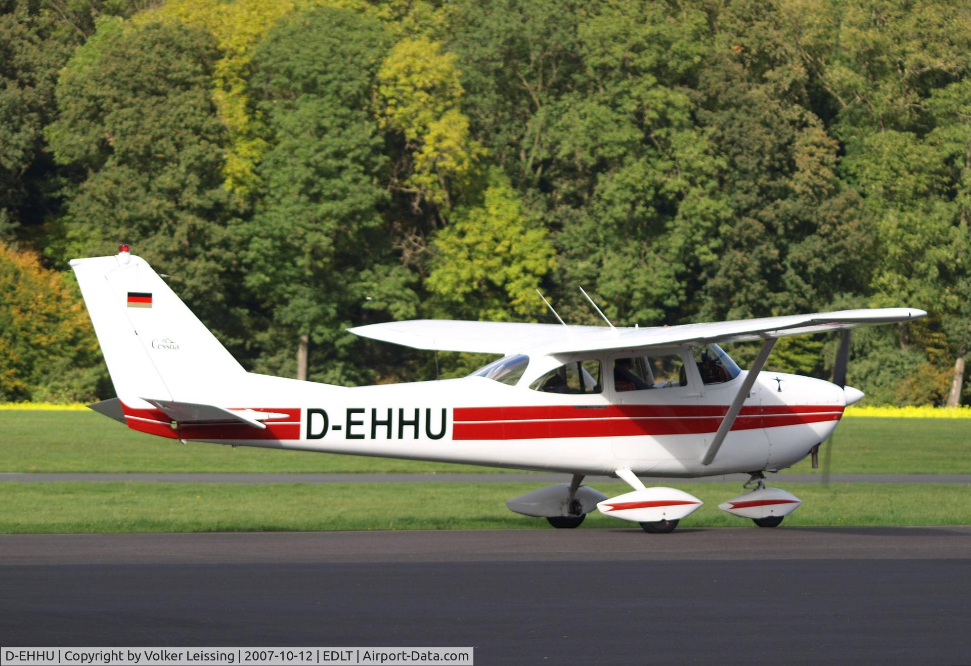 D-EHHU, 1965 Reims F172F C/N F17200129, Taxi to holding point