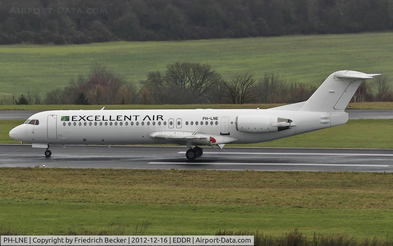 PH-LNE, 1991 Fokker 100 (F-28-0100) C/N 11322, decelerating after touchdown
