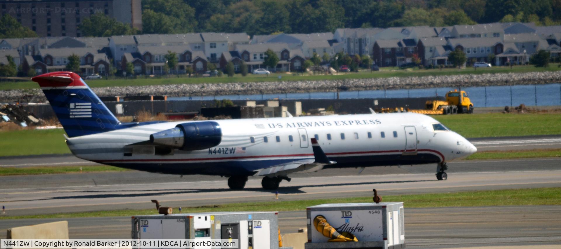 N441ZW, 2003 Bombardier CRJ-200LR (CL-600-2B19) C/N 7777, Taxi DCA VA