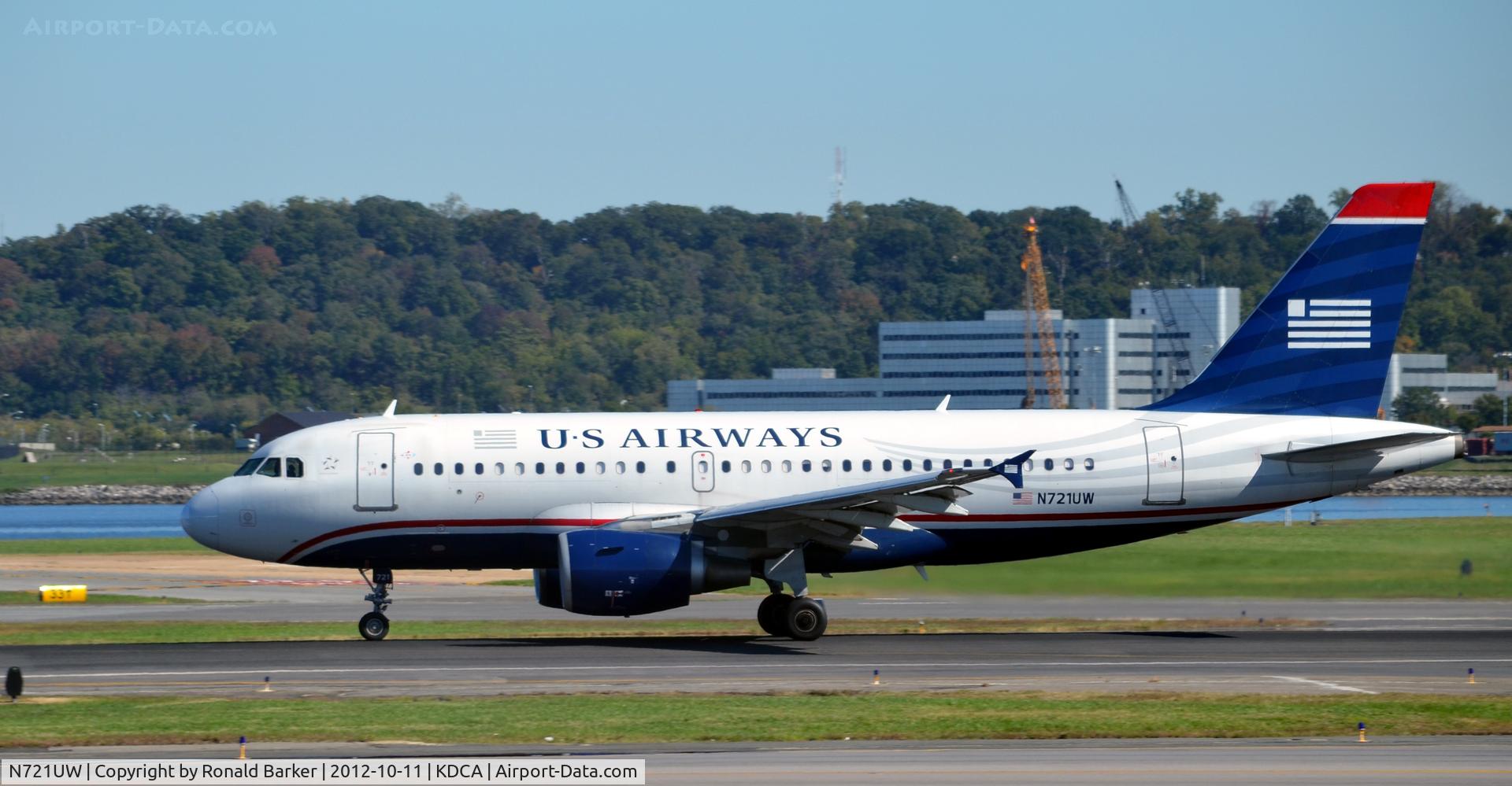 N721UW, 1999 Airbus A319-112 C/N 1095, Takeoff DCA