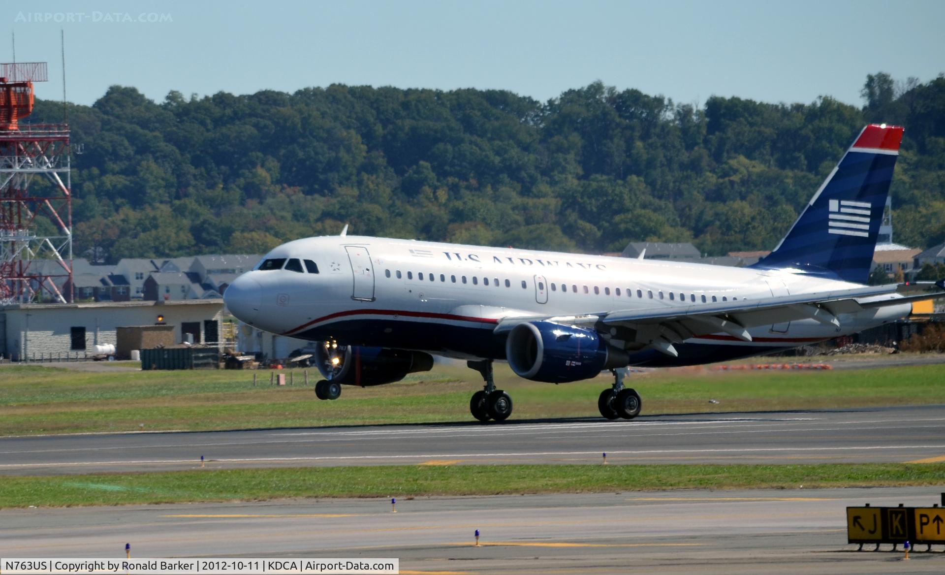N763US, 2000 Airbus A319-112 C/N 1360, Landing DCA