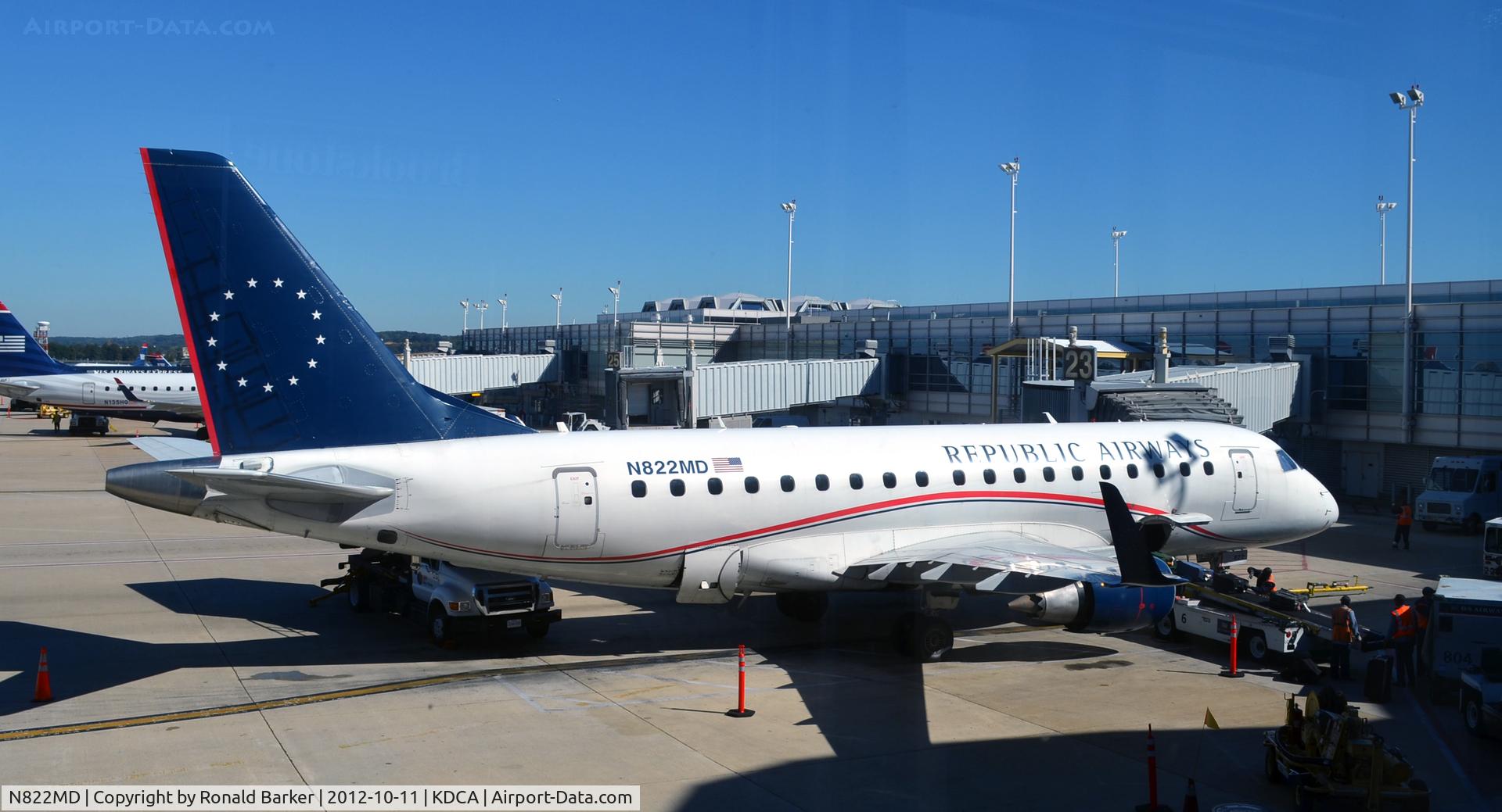 N822MD, 2004 Embraer 170SU (ERJ-170-100SU) C/N 17000043, DCA VA