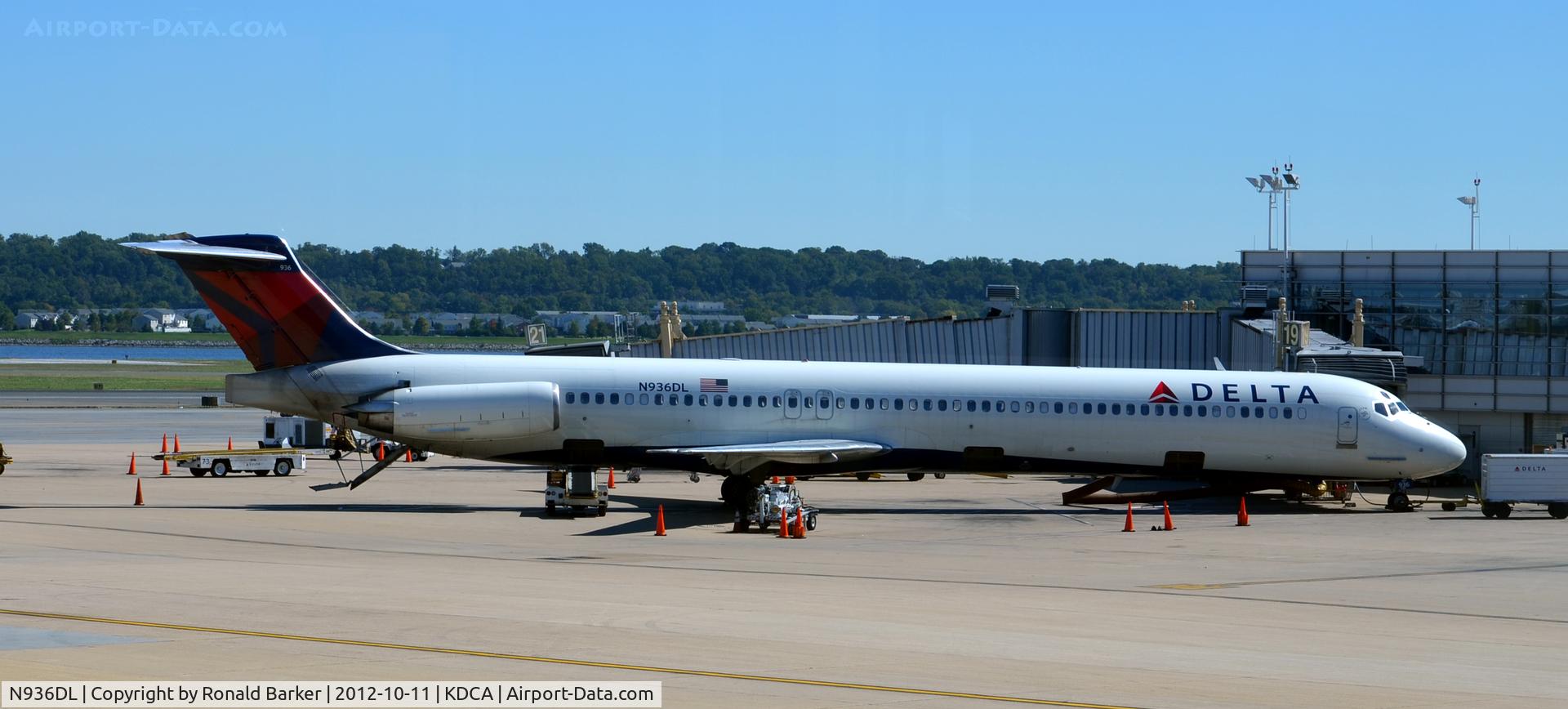 N936DL, 1989 McDonnell Douglas MD-88 C/N 49723, DCA VA