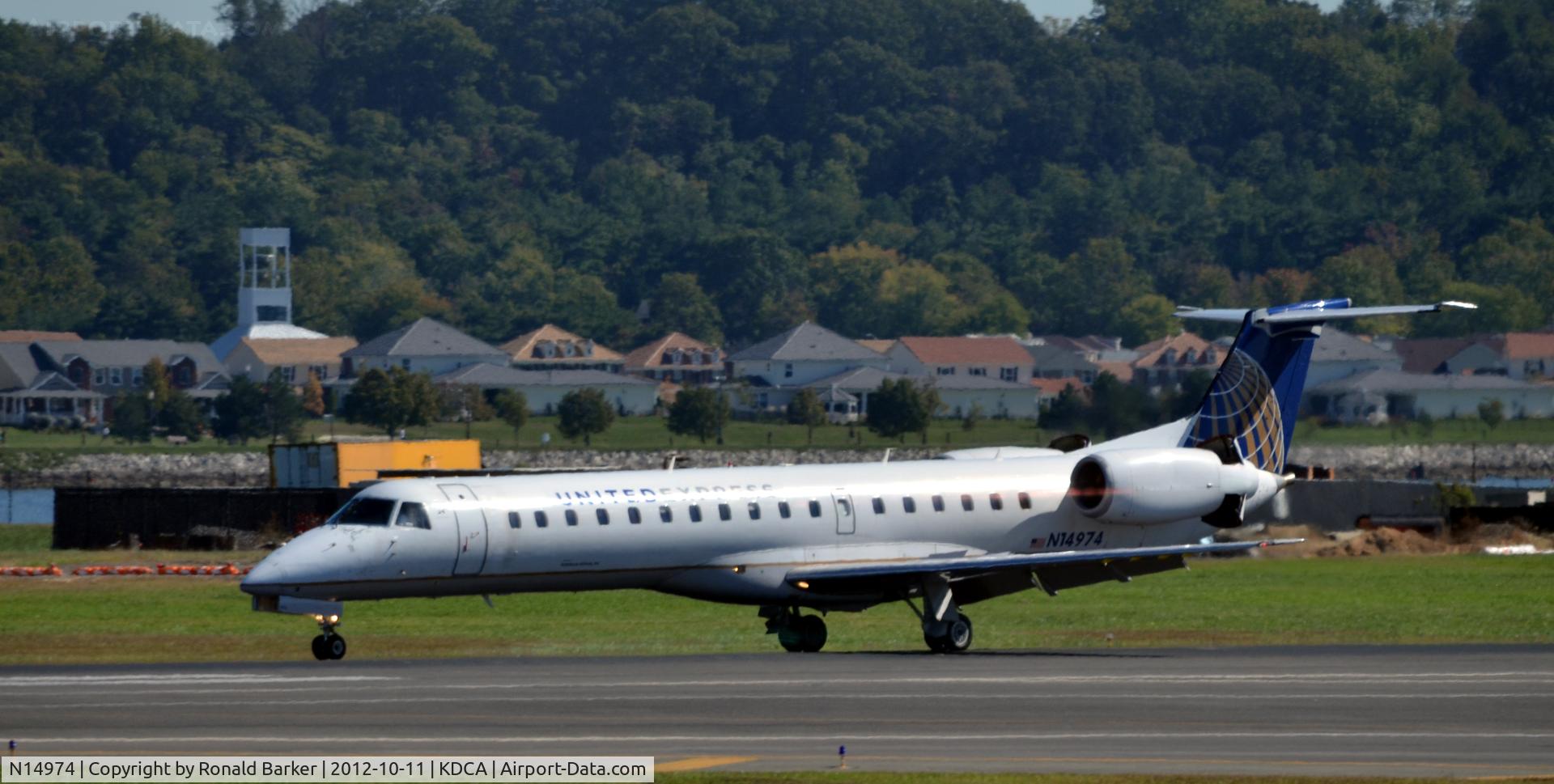 N14974, 1999 Embraer ERJ-145LR (EMB-145LR) C/N 145161, Landing DCA