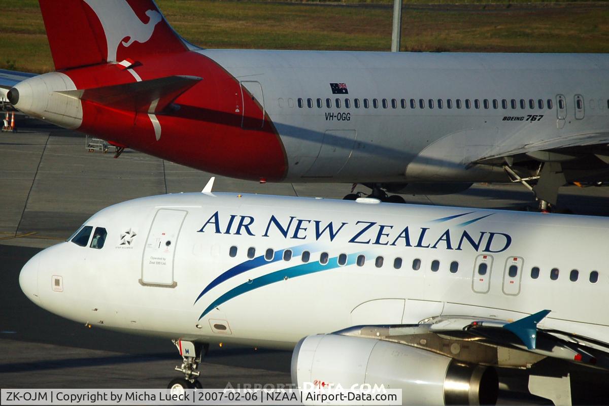 ZK-OJM, 2005 Airbus A320-232 C/N 2533, Trans-Tasman rivals