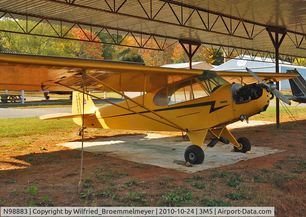 N98883, 1946 Piper J3C-65 Cub C/N 19116, Seen on my spotter tour 2010 at Moontown.