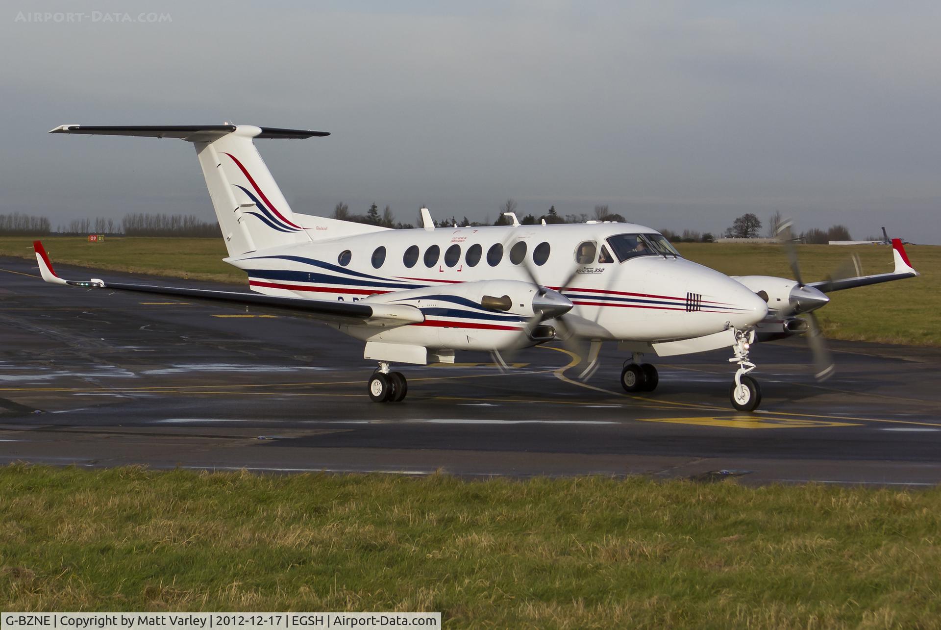 G-BZNE, 2000 Raytheon King Air 350 (B300) C/N FL-286, Departing SaxonAir.