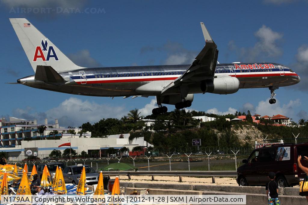 N179AA, 2002 Boeing 757-223 C/N 32397, visitor