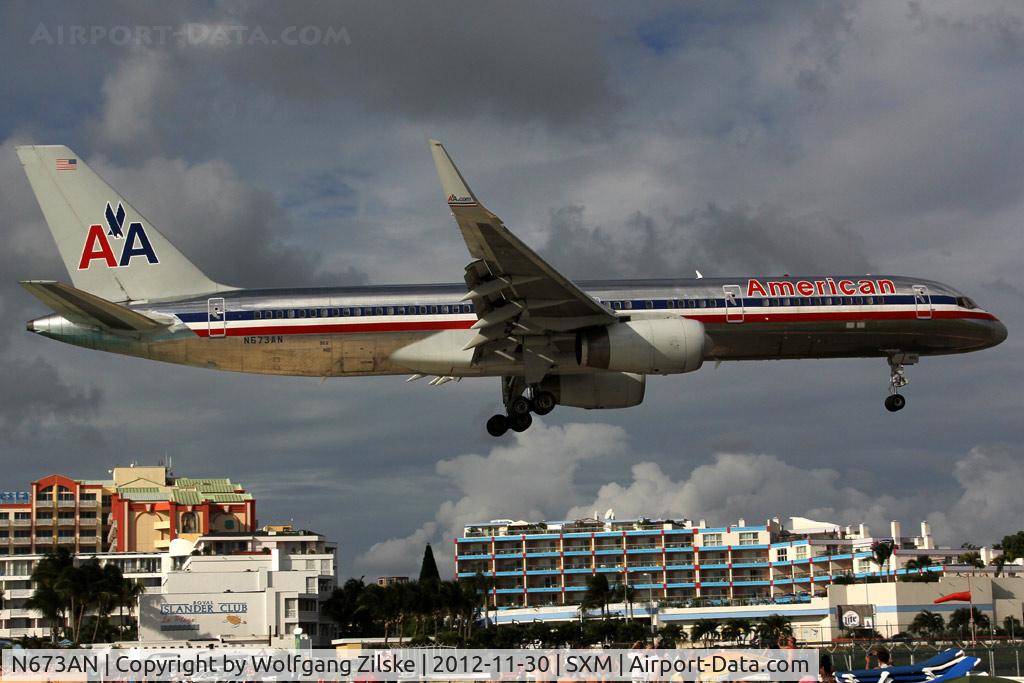 N673AN, 1998 Boeing 757-223 C/N 29423, visitor