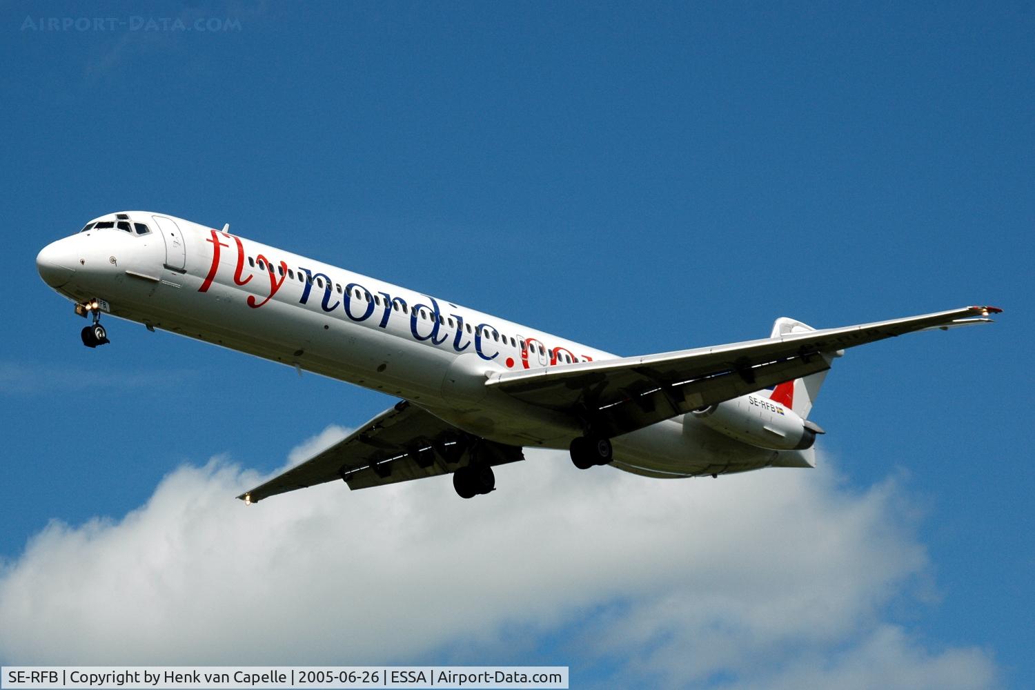 SE-RFB, 1991 McDonnell Douglas MD-82 (DC-9-82) C/N 53246, Flynordic MD-82 approaching Stockholm Arlanda airport, Sweden.