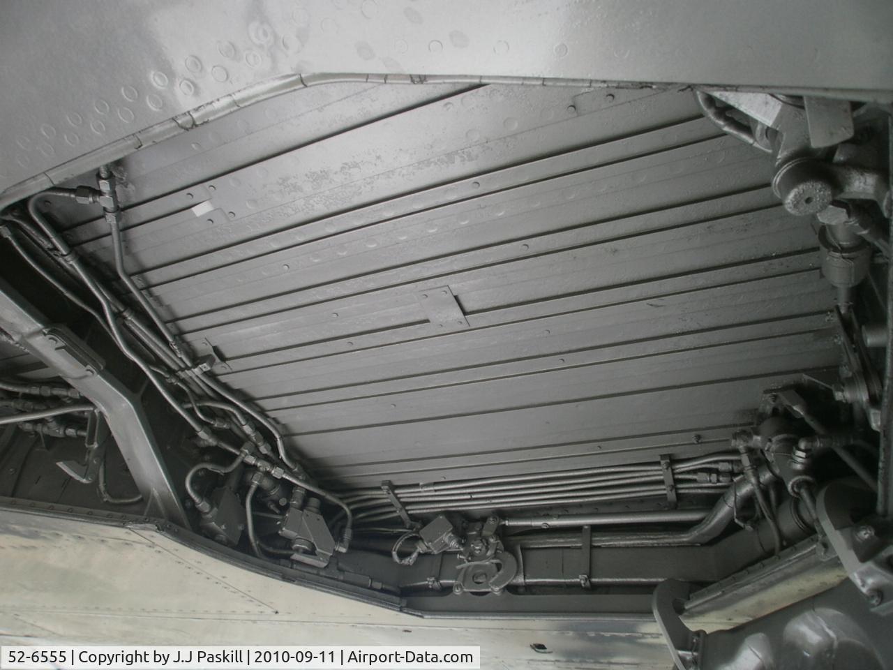52-6555, 1952 Republic F-84F Thunderstreak C/N Not found 52-6555, Gear well of 52-6555