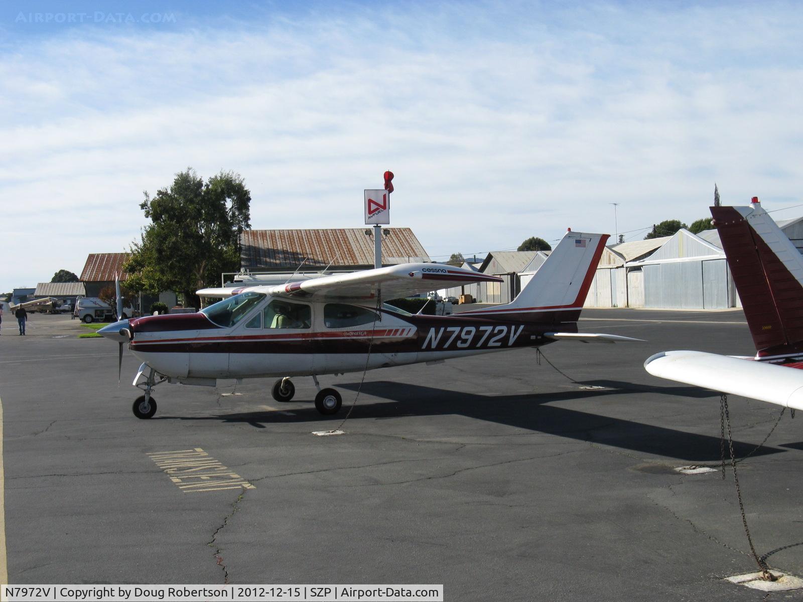 N7972V, 1976 Cessna 177RG Cardinal C/N 177RG0915, 1976 Cessna 177RG CARDINAL RG II, Lycoming IO-360-A1B6D 200 Hp, CS prop, retractable gear, in production until 1978, on transient ramp