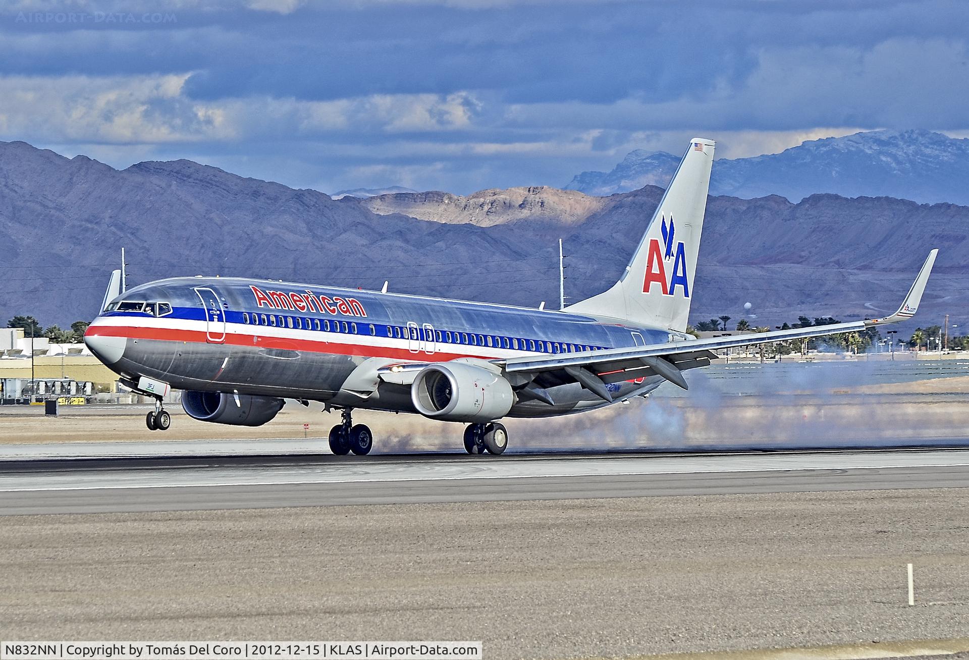 N832NN, 2010 Boeing 737-823 C/N 33521, American Airlines Boeing 737-823 N832NN (cn 33521/3228)

- Las Vegas - McCarran International (LAS / KLAS)
USA - Nevada, December 15, 2012
Photo: Tomás Del Coro