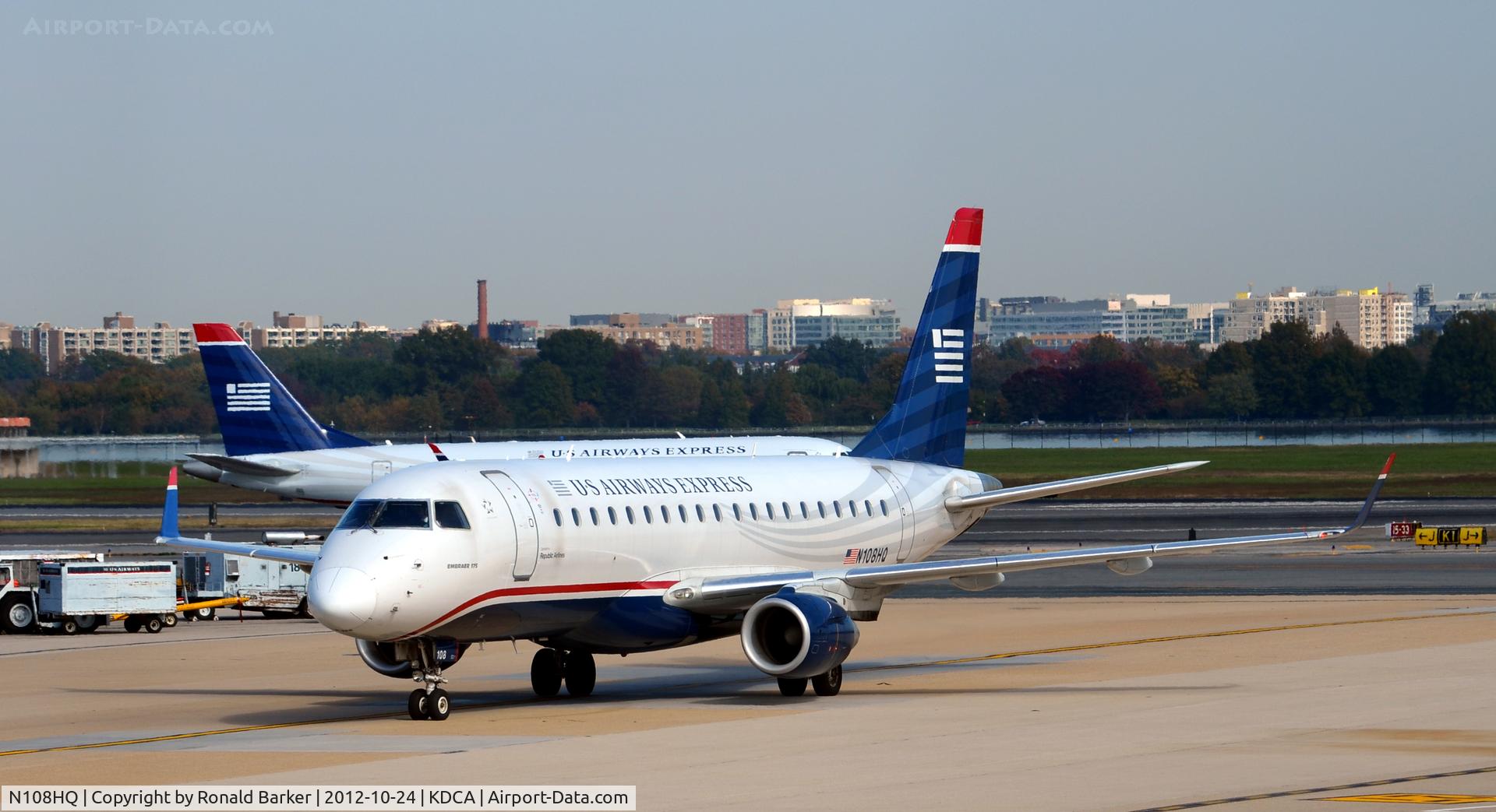 N108HQ, 2007 Embraer 175LR (ERJ-170-200LR) C/N 17000166, Taxi DCA