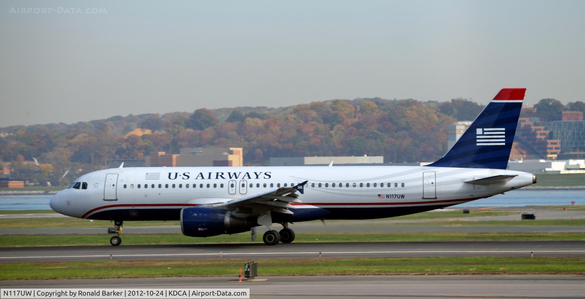 N117UW, 2000 Airbus A320-214 C/N 1224, Taxi DCA