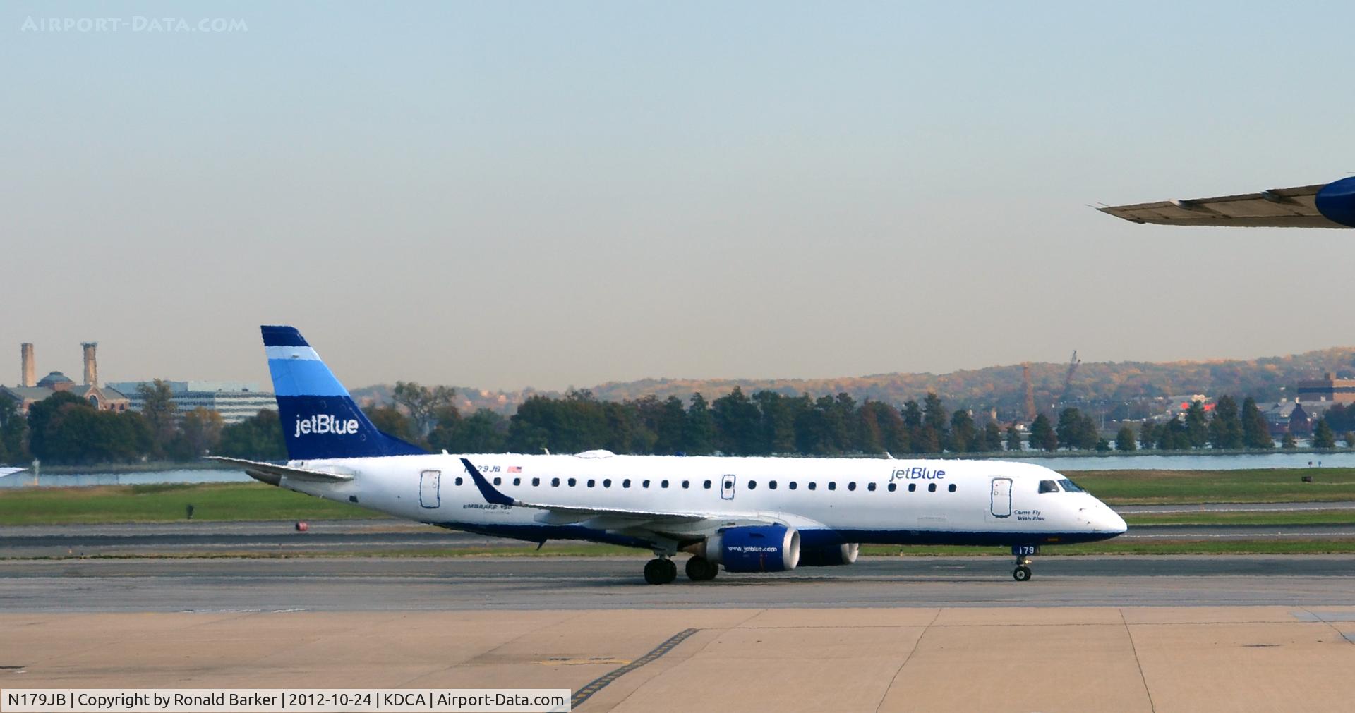 N179JB, 2005 Embraer 190AR (ERJ-190-100IGW) C/N 19000006, Taxi DCA