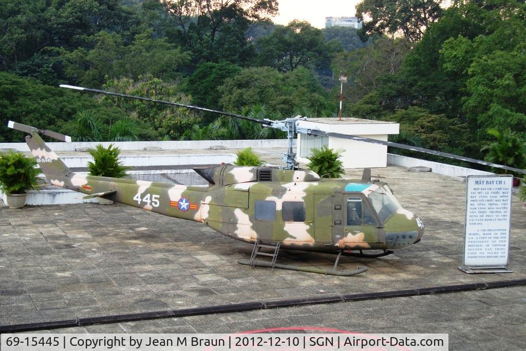 69-15445, 1969 Bell UH-1H Iroquois C/N 11733, Displayed on the pad of the Reunification Palace. Copy of President Nguyen Van Thieu's helicopter he used on duty prior 1975.